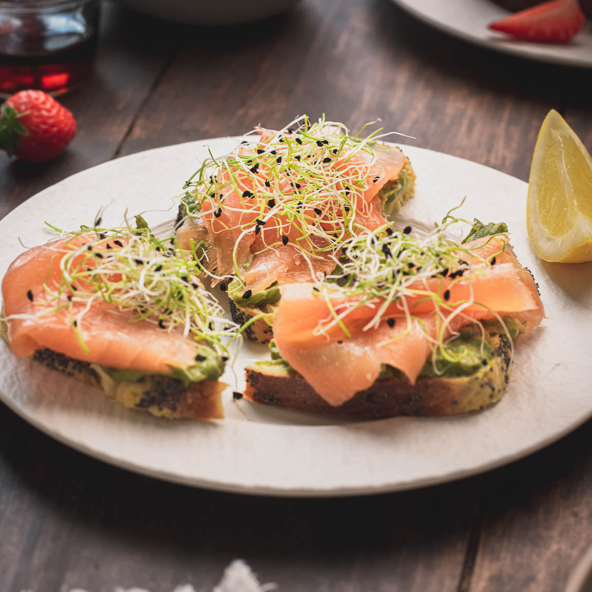 6 mini toast avocat saumon